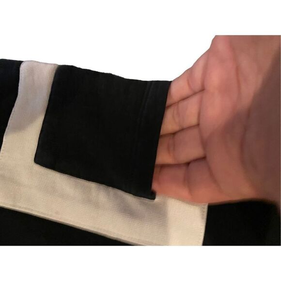 Hanna Andersson girls color black dress with front pockets size 5/1101 - Picture 3 of 4